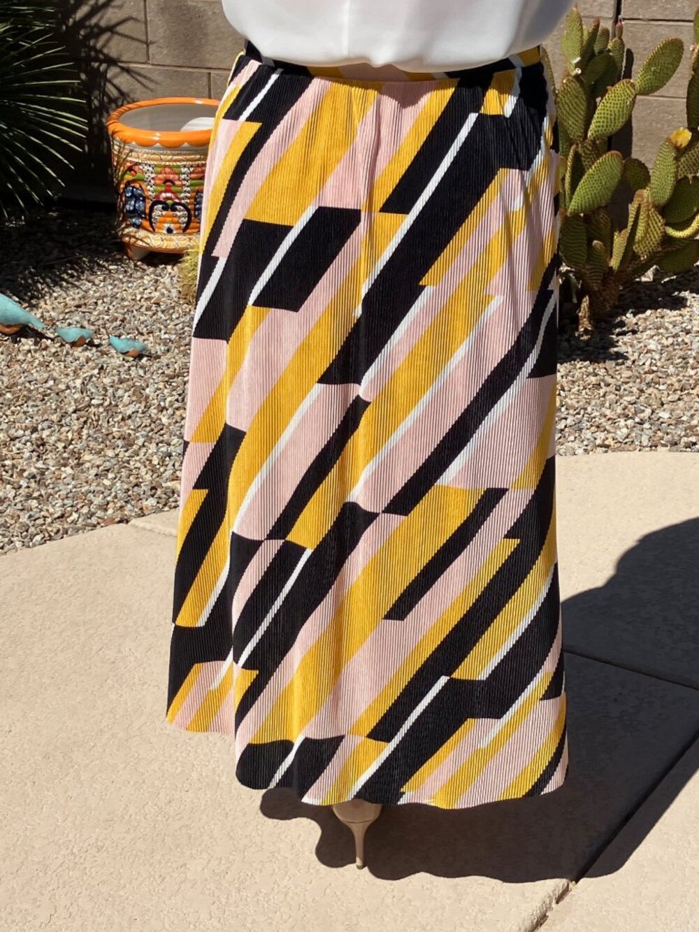 NEW W/ TAG: Lane Bryant Hi Low Pleated Flowy Skirt 18-20 - Picture 2 of 7